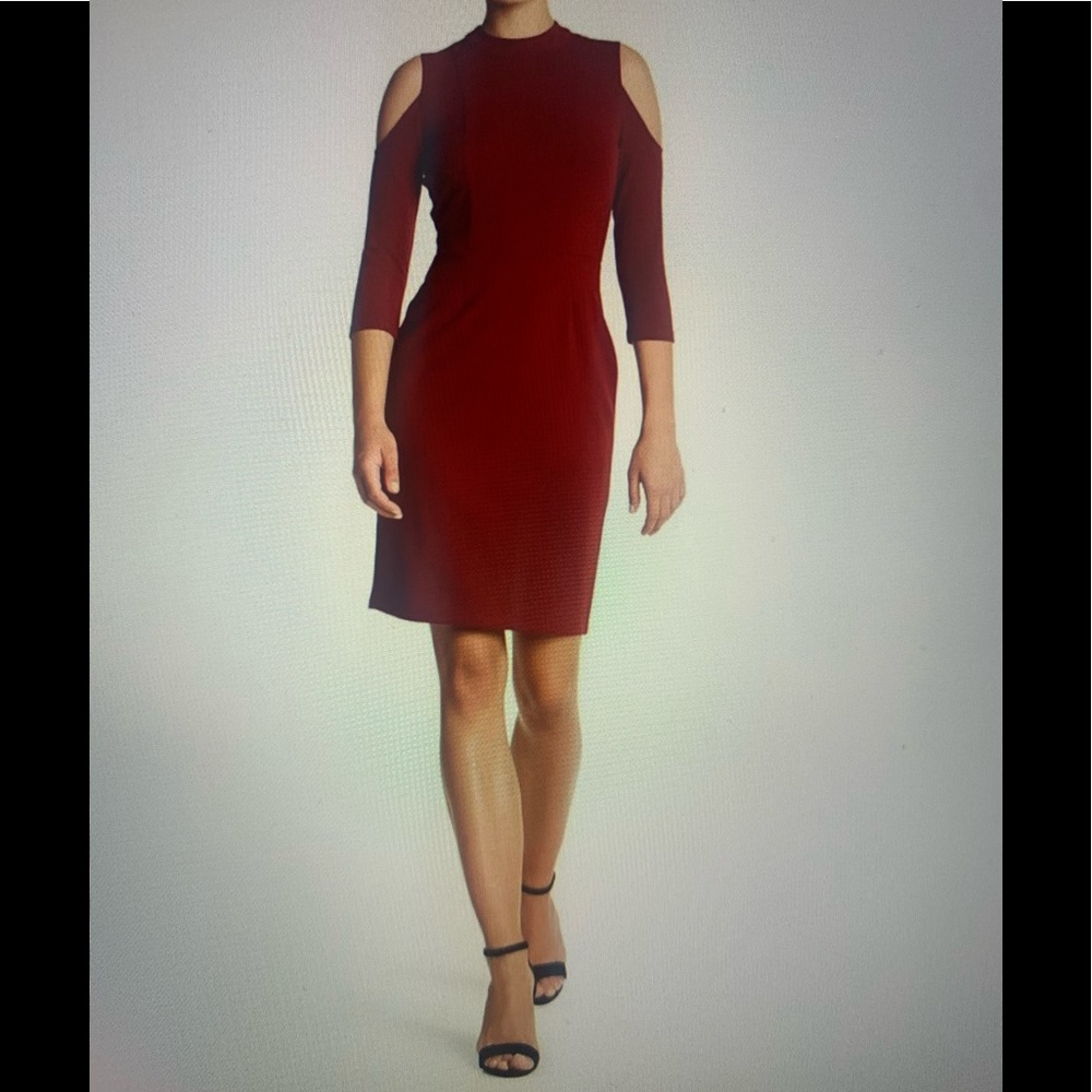 Burgundy cold shoulder sheath dress